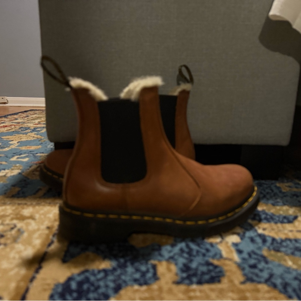 Dr. Martens 2976 fur lined Chelsea boots size 7 - Picture 2 of 7